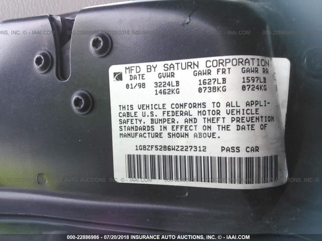 1G8ZF5286WZ227312 - 1998 SATURN SL GREEN photo 9