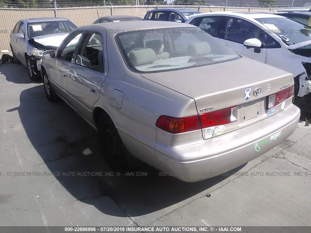 JT2BG22K510562601 - 2001 TOYOTA CAMRY CE/LE/XLE 棕色 照片 3