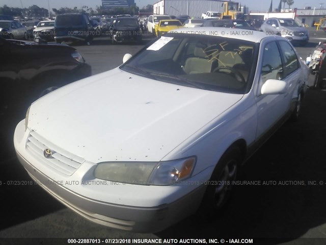 4T1BG22KXXU863045 - 1999 TOYOTA CAMRY CE/LE/XLE 白色 照片 2