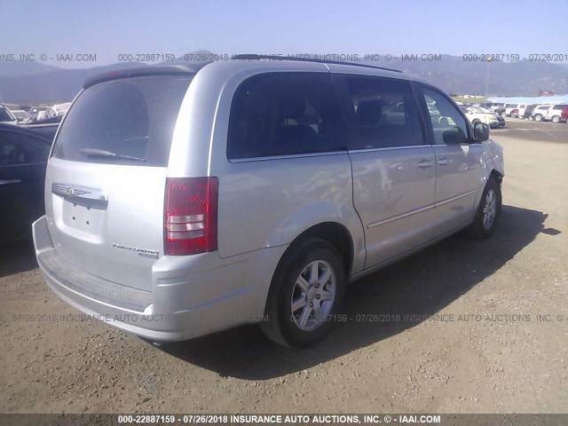 2A4RR5D16AR200721 - 2010 CHRYSLER TOWN & COUNTRY TOURING SILVER photo 4