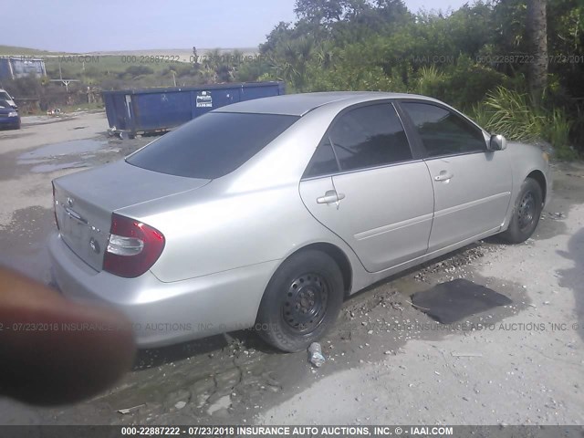 4T1BE32KX2U016837 - 2002 TOYOTA CAMRY LE/XLE/SE Gümüş foto 4