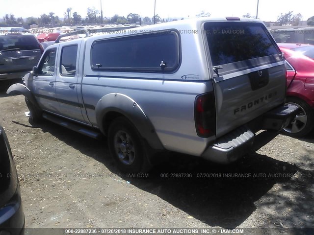 1N6ED29X42C307434 - 2002 NISSAN FRONTIER CREW CAB XE/CREW CAB SE SILVER photo 3