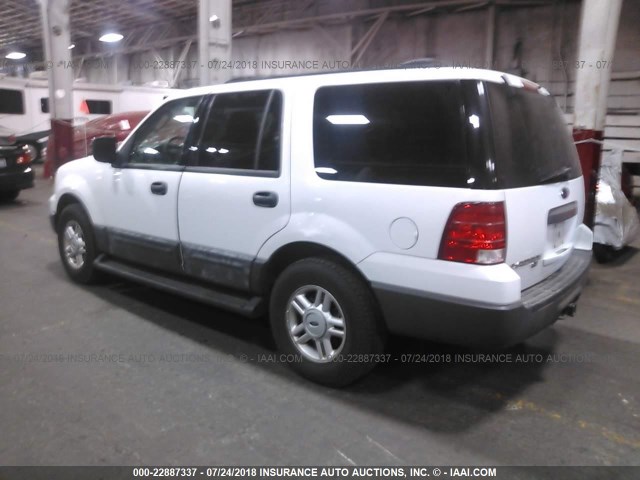 1FMPU16L04LB84592 - 2004 FORD EXPEDITION XLT WHITE photo 3