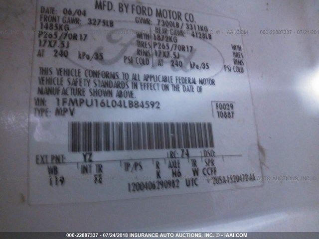 1FMPU16L04LB84592 - 2004 FORD EXPEDITION XLT WHITE photo 9