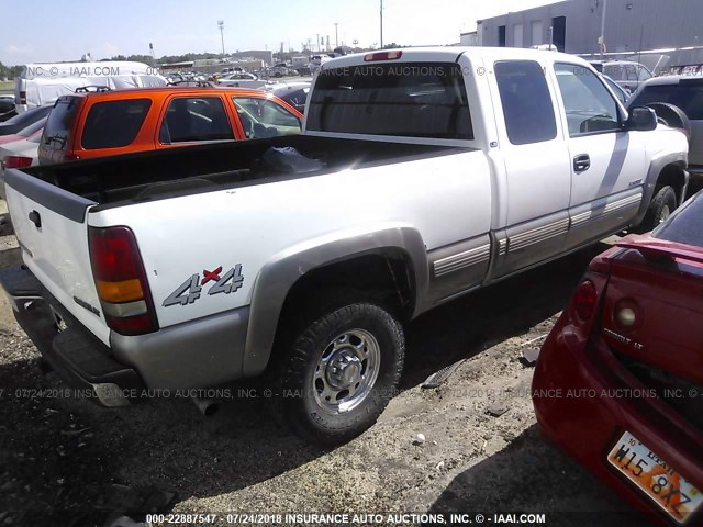 1GCGK29U6XE143252 - 1999 CHEVROLET SILVERADO K2500 WHITE photo 4