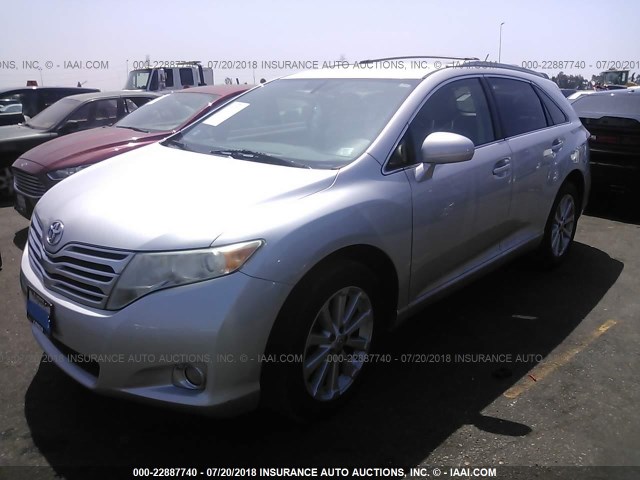 4T3ZA3BB8AU022779 - 2010 TOYOTA VENZA SILVER photo 2