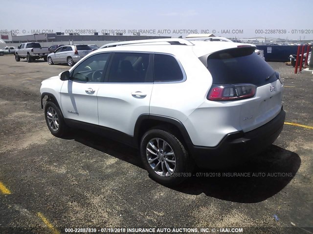 1C4PJMLBXKD199246 - 2019 JEEP CHEROKEE LATITUDE PLUS WHITE photo 3