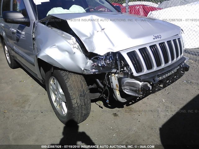 1J8GR48K77C582648 - 2007 JEEP GRAND CHEROKEE LAREDO/COLUMBIA/FREEDOM SILVER photo 6