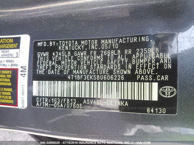 4T1BF3EK5BU606226 - 2011 TOYOTA CAMRY SE/LE/XLE GRAY photo 9