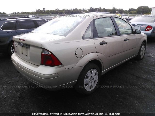 1FAFP34NX7W130782 - 2007 FORD FOCUS ZX4/S/SE/SES 棕色 照片 4