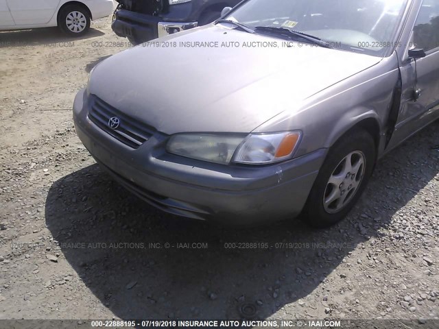 4T1BG28K1XU503170 - 1999 TOYOTA CAMRY CE/LE/XLE 灰色 照片 6