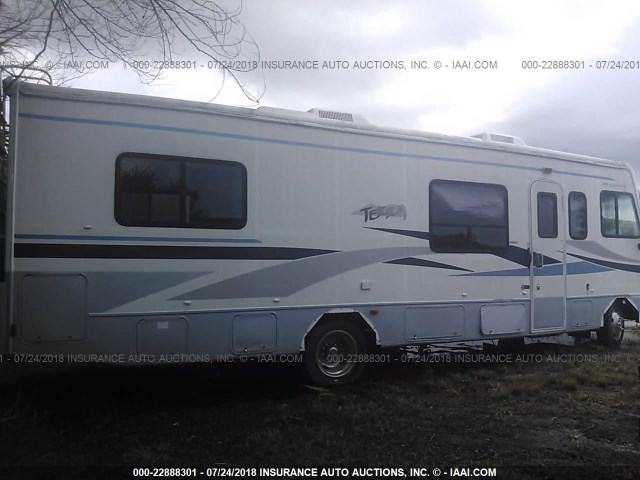 5B4KP57GX43380415 - 2004 WORKHORSE CUSTOM CHASSIS MOTORHOME CHASSIS P3500 Unknown photo 4