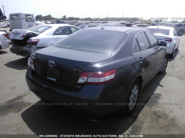 4T1BF3EK0BU223701 - 2011 TOYOTA CAMRY SE/LE/XLE GRAY photo 4