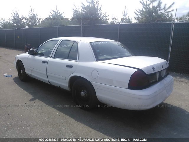 2FAFP71W9YX215834 - 2000 FORD CROWN VICTORIA POLICE INTERCEPTOR WHITE photo 3