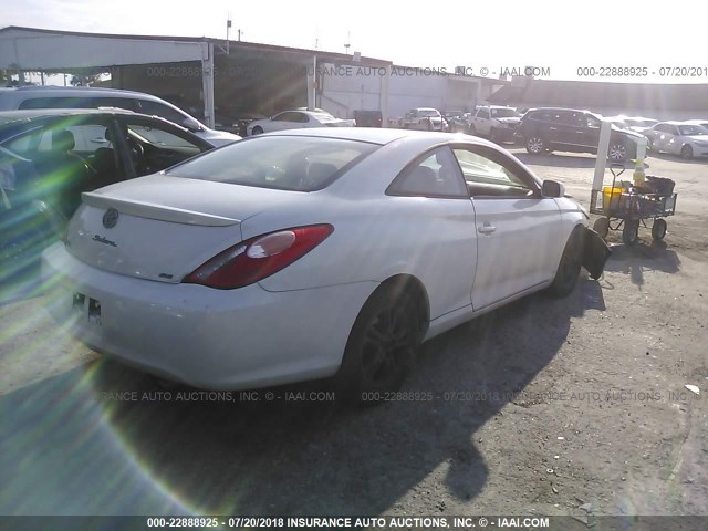 4T1CE38P25U515840 - 2005 TOYOTA CAMRY SOLARA SE/SLE WHITE photo 4