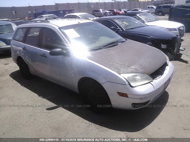 1FAFP36N95W167560 - 2005 FORD FOCUS ZXW SILVER photo 1