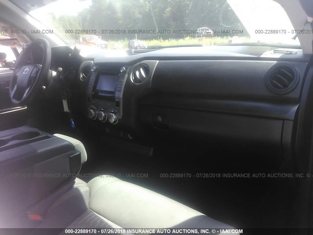 5TFRM5F12FX094987 - 2015 TOYOTA TUNDRA DOUBLE CAB SR/SR5 GRAY photo 5