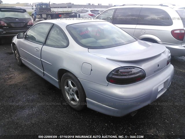 1G2WP12K9WF333835 - 1998 PONTIAC GRAND PRIX GT SILVER photo 3