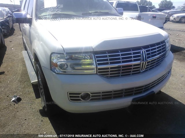 5LMFU28538LJ11073 - 2008 LINCOLN NAVIGATOR WHITE photo 6
