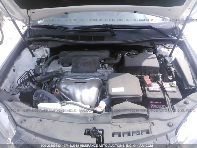 4T1BF1FKXGU204681 - 2016 TOYOTA CAMRY LE/XLE/SE/XSE WHITE photo 10