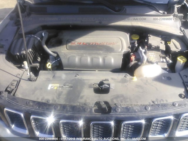 3C4NJDBB3HT680645 - 2017 JEEP COMPASS LATITUDE 银色 照片 10