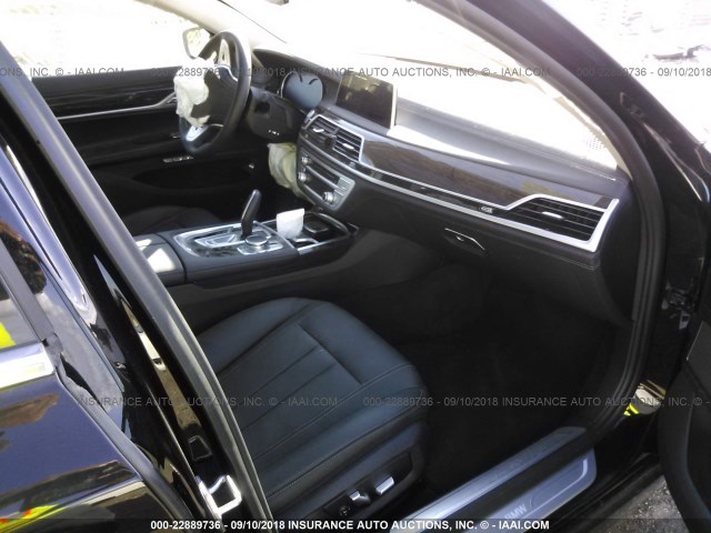 WBA7E4C5XJGV23966 - 2018 BMW 740 XI Черный фото 5