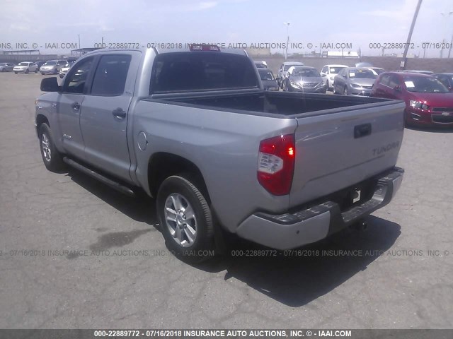 5TFEW5F16GX196769 - 2016 TOYOTA TUNDRA GRAY photo 3