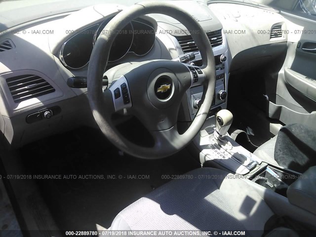 1G1ZB5E17BF305097 - 2011 CHEVROLET MALIBU LS SILVER photo 5