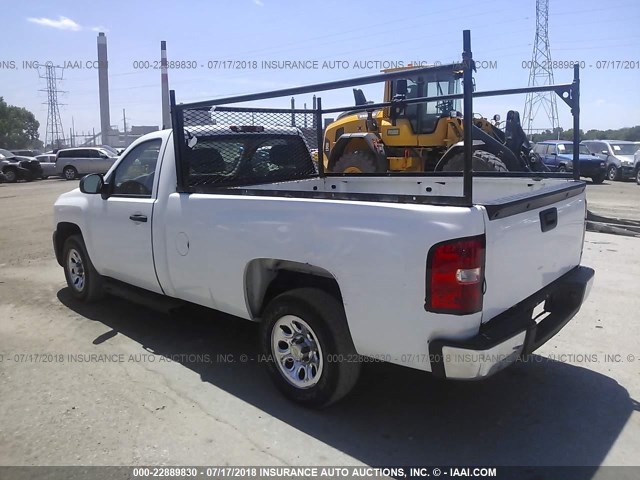 1GCEC14X67Z623140 - 2007 CHEVROLET SILVERADO C1500 CLASSIC WHITE photo 3