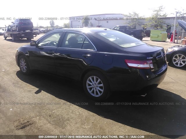 4T1BK3EK4AU105600 - 2010 TOYOTA CAMRY SE/LE/XLE შავი ფოტო 3