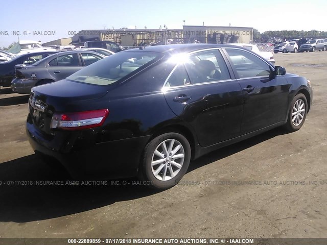 4T1BK3EK4AU105600 - 2010 TOYOTA CAMRY SE/LE/XLE შავი ფოტო 4