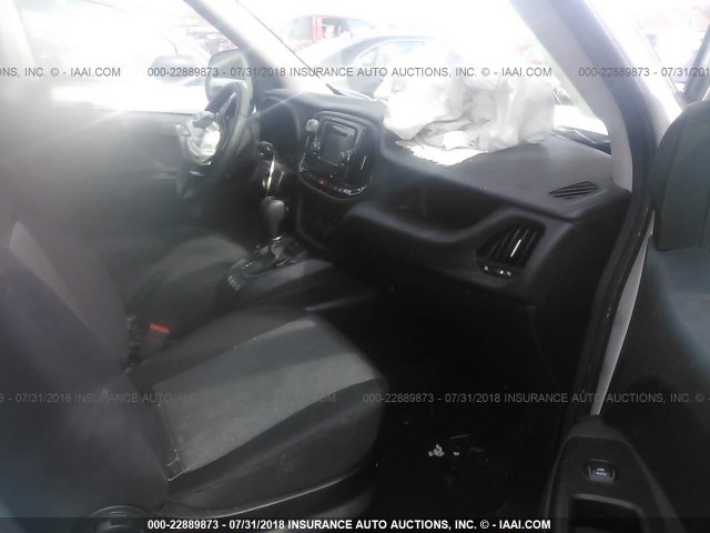 ZFBERFBT2F6198868 - 2015 RAM PROMASTER CITY SLT Սպիտակ լուսանկար 5