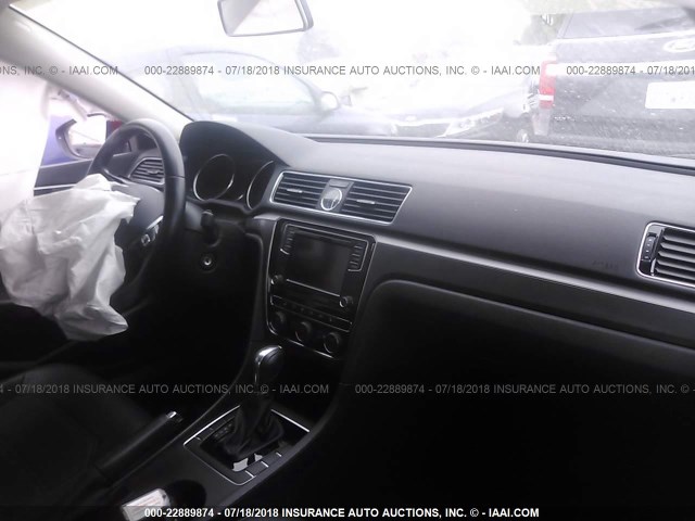 1VWDT7A33HC025637 - 2017 VOLKSWAGEN PASSAT R-LINE Qırmızı foto 5