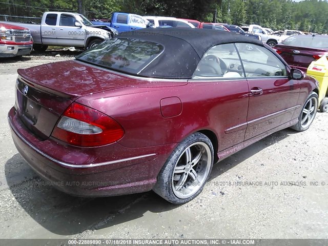 WDBTK72F47T086132 - 2007 MERCEDES-BENZ CLK 550 RED photo 4