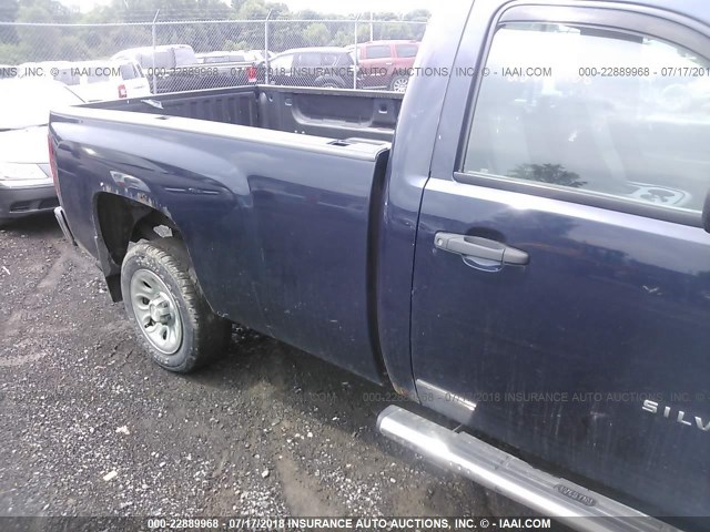 1GCEC14X78Z311944 - 2008 CHEVROLET SILVERADO C1500 BLUE photo 6