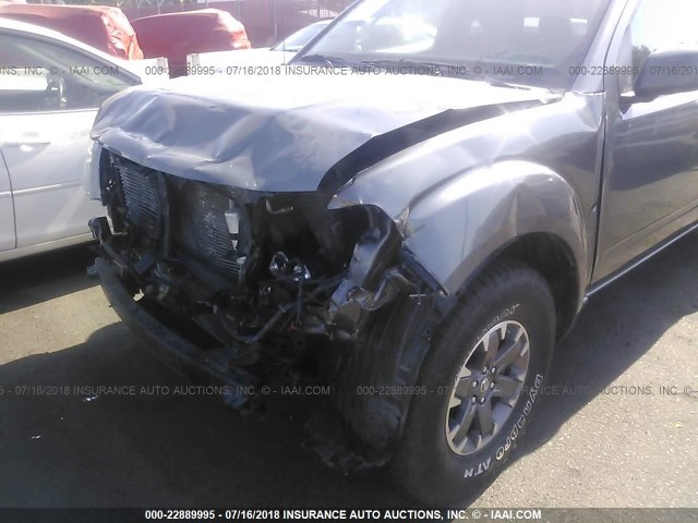 1N6AD0CU9GN748604 - 2016 NISSAN FRONTIER SV/PRO-4X GRAY photo 6