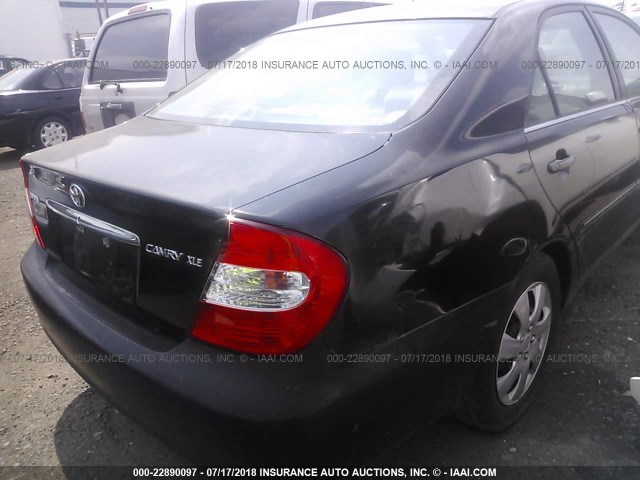 4T1BE30K22U001591 - 2002 TOYOTA CAMRY LE/XLE/SE შავი ფოტო 6