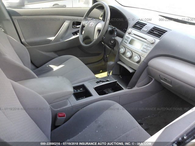 4T1BE46K39U875441 - 2009 TOYOTA CAMRY SE/LE/XLE Light Blue photo 5