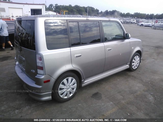 JTLKT334050218922 - 2005 TOYOTA SCION XB Сұр фото 4