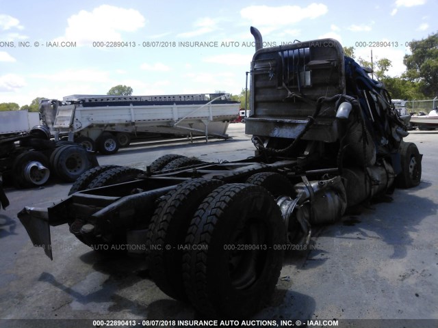 1FUJBDCG11PH07160 - 2001 FREIGHTLINER CLASSIC LEGACY FLD120 BLUE photo 4