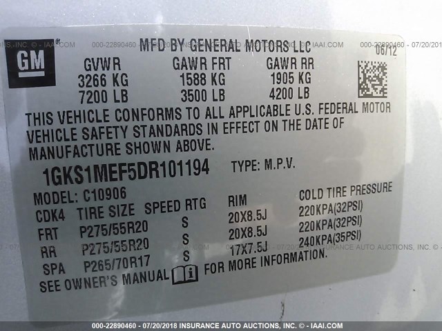 1GKS1MEF5DR101194 - 2013 GMC YUKON XL DENALI SILVER photo 9