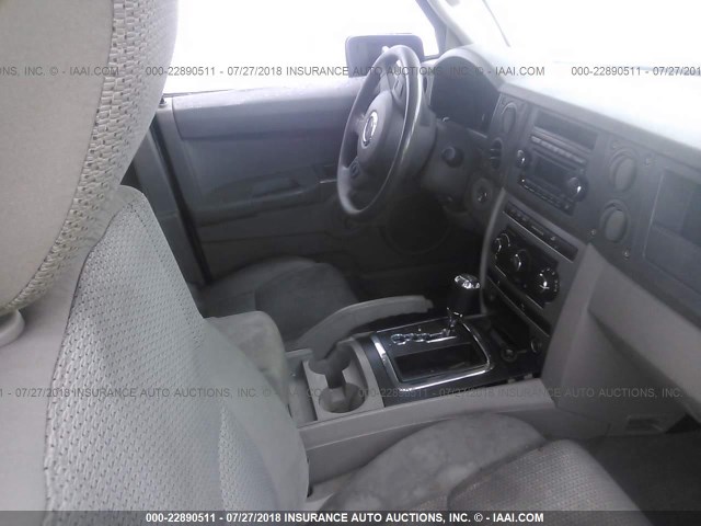 1J8HH48KX7C577967 - 2007 JEEP COMMANDER შავი ფოტო 5