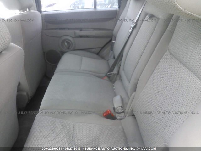 1J8HH48KX7C577967 - 2007 JEEP COMMANDER შავი ფოტო 8