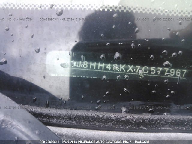 1J8HH48KX7C577967 - 2007 JEEP COMMANDER შავი ფოტო 9