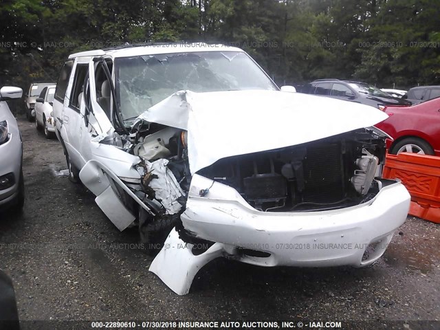 1GYEK63R3YR211904 - 2000 CADILLAC ESCALADE LUXURY თეთრი ფოტო 1