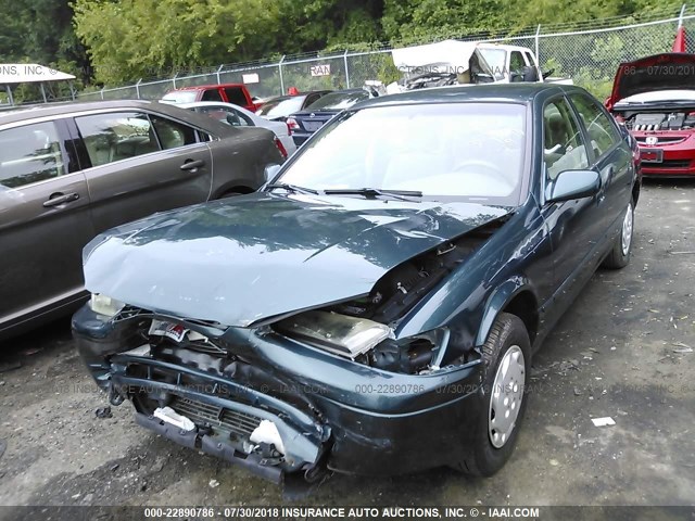 4T1BG22K1WU337529 - 1998 TOYOTA CAMRY CE/LE/XLE მწვანე ფოტო 2