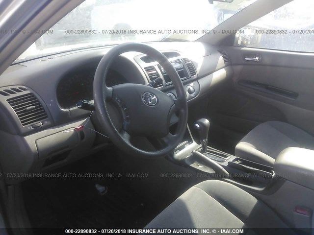 4T1BE32KX5U027342 - 2005 TOYOTA CAMRY LE/XLE/SE Qızıl foto 5