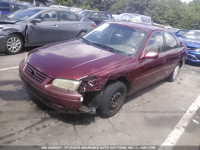 JT2BG28K5X0300934 - 1999 TOYOTA CAMRY LE/XLE RED photo 2