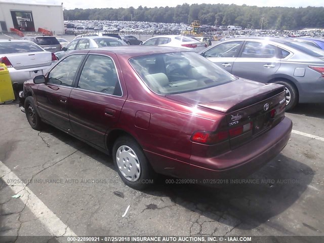 JT2BG28K5X0300934 - 1999 TOYOTA CAMRY LE/XLE RED photo 3