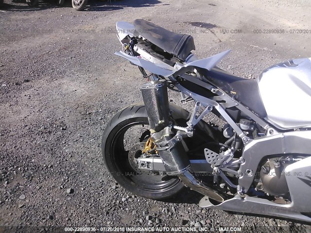 JKBZXJB184A026009 - 2004 KAWASAKI ZX636 B1 GRAY photo 6